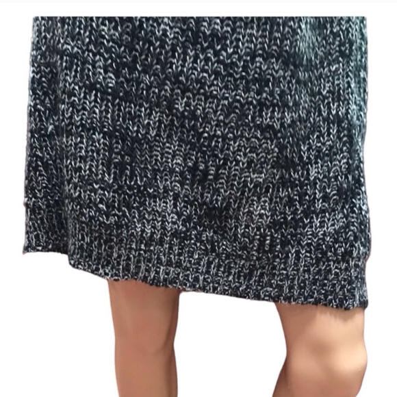 Heather Knit Tunic Dress - Picture 3 of 10